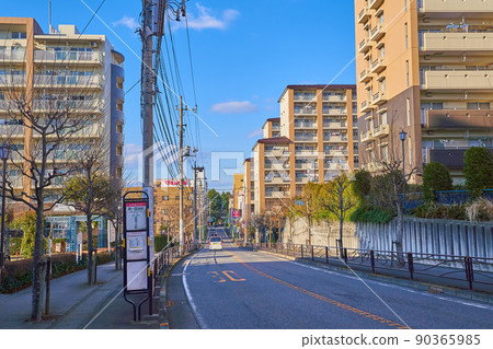 Looking north at the boundary between Yurigaoka 1-chome and 2-chome, Asao-ku, Kawasaki-shi, Kanagawa Looking north at the boundary between Yurigaoka 1-chome and 2-chome, Asao-ku, Kawasaki-shi, Kanagawa 90365985