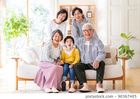 Three generations family Three generations family 90367405