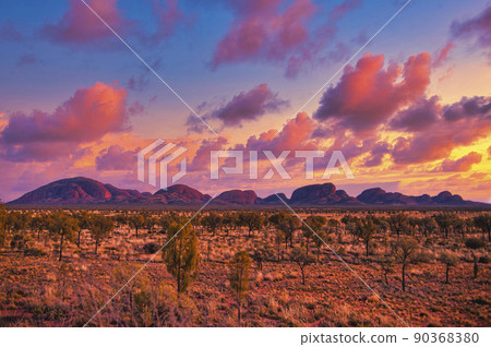 Beautiful evening view of Mount Olga 90368380