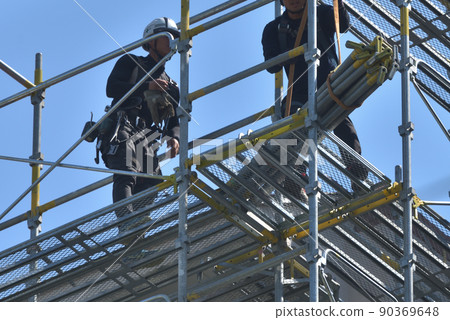Work scene of scaffolding assembly work Work scene of scaffolding assembly work 90369648