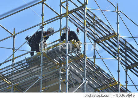 腳手架組裝工作現場 腳手架組裝工作現場 90369649