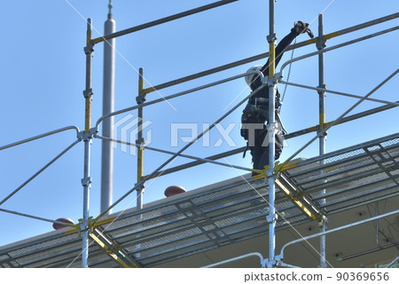 Work scene of scaffolding assembly work Work scene of scaffolding assembly work 90369656
