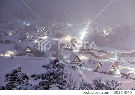 《岐阜縣》積雪的白川鄉/冬季合掌祖村 90374049