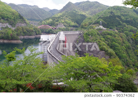View of Yasaka Dam 90374362