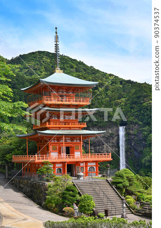 View of the three-storied pagoda and Nachi Otaki from the world heritage site Saigoku Watari Temple in May View of the three-storied pagoda and Nachi Otaki from the world heritage site Saigoku Watari Temple in May 90374537