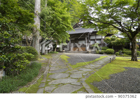 Gujo Hachiman Daijoji Main Hall 90375362