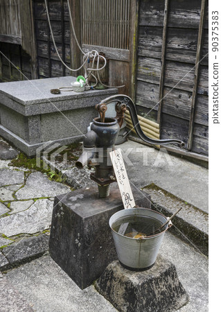 Gujo Hachiman Hand pump in the precincts of Daijoji 90375383