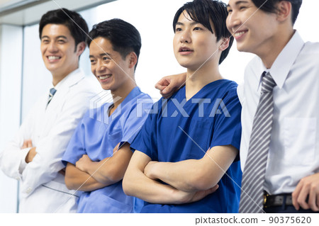 health care worker  90375620