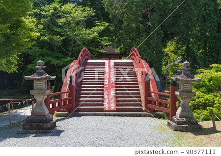 Aoba's Niutsuhime Shrine's ring bridge 90377111