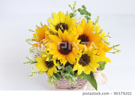 Sunflower Arrangement 90379202