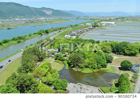 從木曾三仙國營公園(岐阜/關原地區)的瞭望塔眺望 從木曾三仙國營公園(岐阜/關原地區)的瞭望塔眺望 90380734
