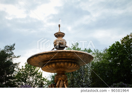 fountain in the park 90381964