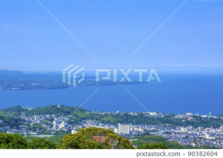 Beppu Street and Beppu Bay / Kunisaki Peninsula 90382604