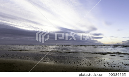 Sunset on Crosby Beach in winter, Crosby, UK Sunset on Crosby Beach in winter, Crosby, UK 90384565