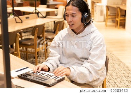 Music creator Music creator 90385483