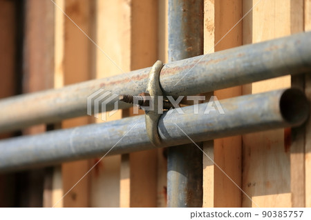 Image of building a formwork 90385757