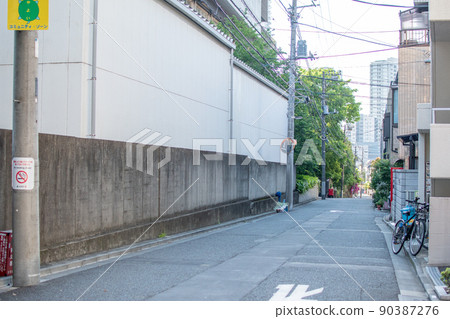 Yayoi-zaka / Bunkyo-ku, Tokyo Yayoi-zaka / Bunkyo-ku, Tokyo 90387276