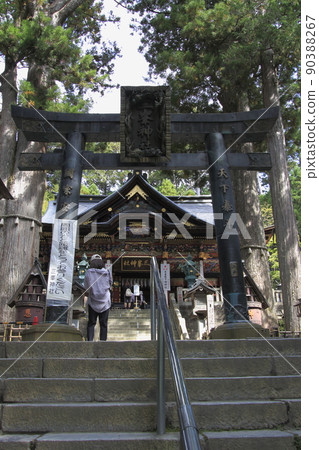 Mitsumine Shrine: Haiden (Chichibu City, Saitama Prefecture) 90388267