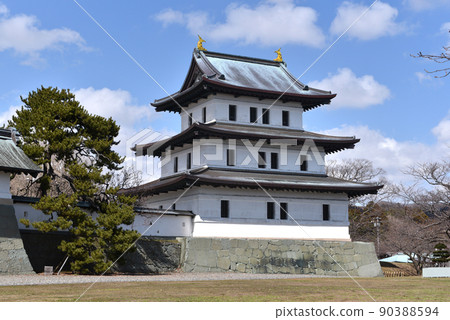 The castle tower restored to the ruins of Matsumae Castle 90388594