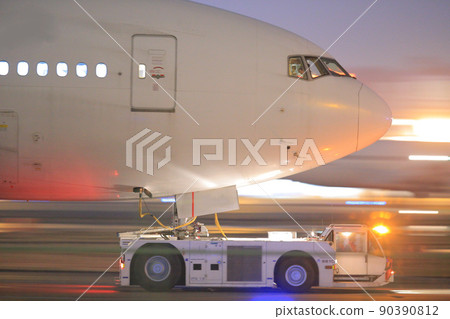 一架飛機 一架飛機 90390812