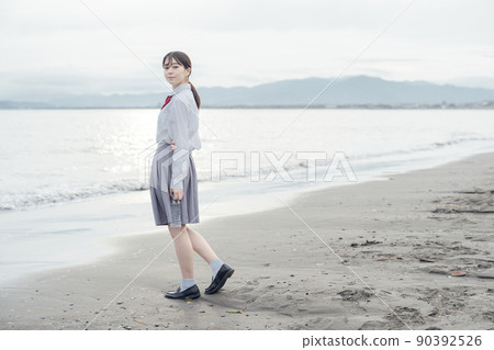 School girls who drink water 90392526