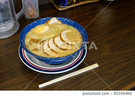 背部脂肪拉麵 背部脂肪拉麵 90394966