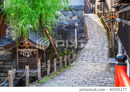 郡上八幡神聖的水 90395277