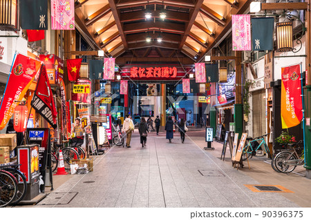 “愛知縣”大須購物街，名古屋 90396375