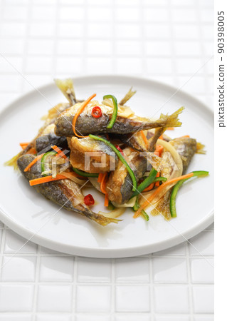 Pickled salted pickles 90398005