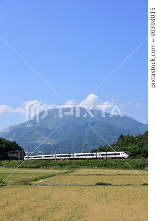 Mt. Ibuki and Limited Express Shirasagi Mt. Ibuki and Limited Express Shirasagi 90398015
