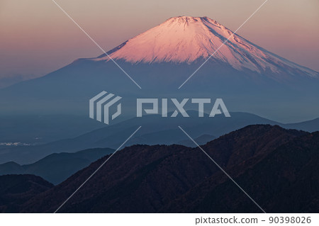 從Sanno塔看到的Tanzawa前山脊·富士山 從Sanno塔看到的Tanzawa前山脊·富士山 90398026