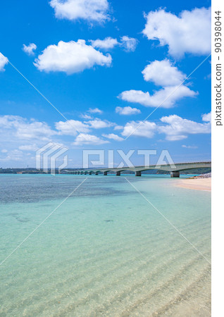 好天氣古宇利橋,古宇利島早晨,沖繩度假村 好天氣古宇利橋,古宇利島早晨,沖繩度假村 90398044