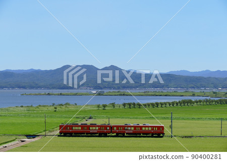Ichibata Electric Railway that goes through the countryside with Lake Shinji in the background Izumo City, Shimane Prefecture 90400281