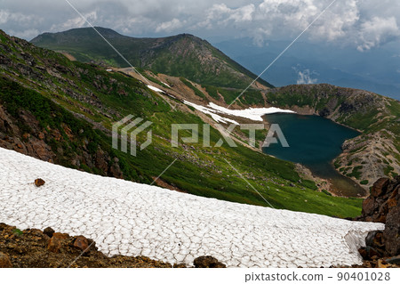 Mt. Ontake and Mt. Ontake seen from the ridgeline Mt. Ontake and Mt. Ontake seen from the ridgeline 90401028