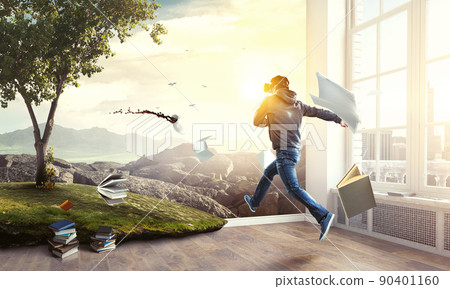 Man wearing virtual reality goggles 90401160