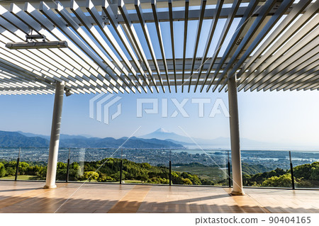 From Nihondaira in Shizuoka City, Shizuoka Prefecture to Mt. Fuji, Suruga Bay and a lawn garden From Nihondaira in Shizuoka City, Shizuoka Prefecture to Mt. Fuji, Suruga Bay and a lawn garden 90404165