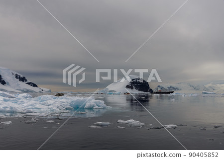 Passenger vessel in antarctica Passenger vessel in antarctica 90405852