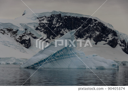 Iceberg in Antarctic sea Iceberg in Antarctic sea 90405874