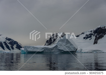 Iceberg in Antarctic sea Iceberg in Antarctic sea 90405875