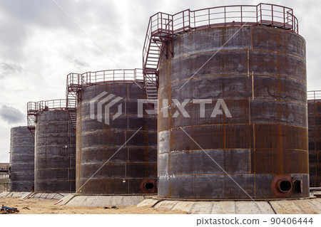 building a large fuel tanks. High quality photo 90406444