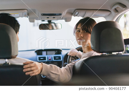 老婆開車 90408177