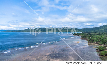 [Aerial view] Ishigaki Island Yonehara Beach 90408540