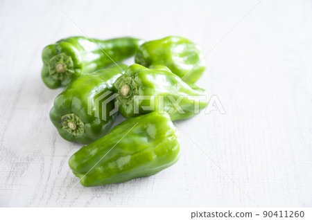 green pepper green pepper 90411260