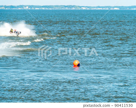 Kasumigaura's water sports, a dynamic jet ski 90411530