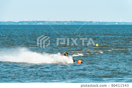 Kasumigaura's water sports, a dynamic jet ski 90411543