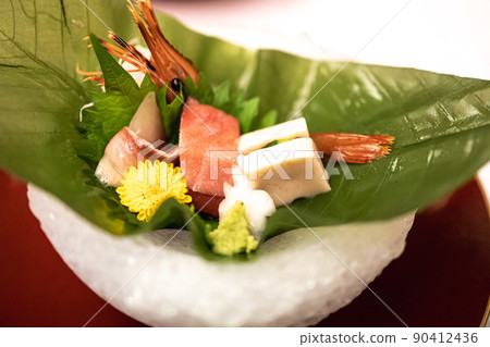 Assorted sashimi 90412436