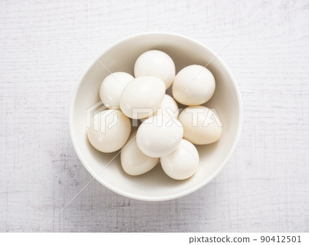 Boiled quail eggs 90412501