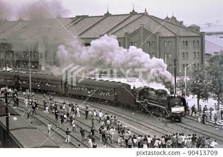 Steam locomotive going to the Red Brick Warehouse 1970 Yokohama Takashima Freight Line Steam locomotive going to the Red Brick Warehouse 1970 Yokohama Takashima Freight Line 90413709