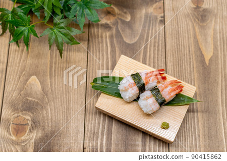 Shrimp prawn sushi 90415862