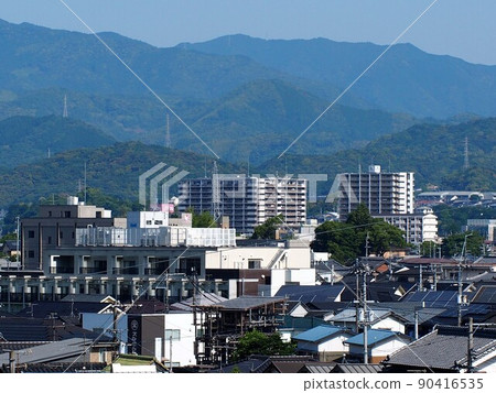 Kochi City in early summer (view from Mt. Yakushi) 90416535